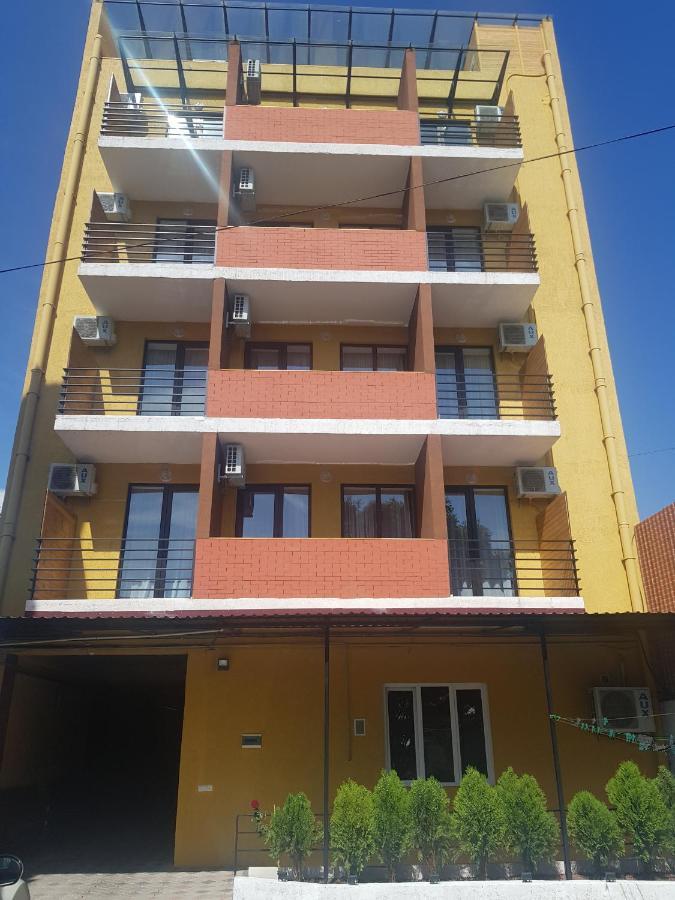 Hotel Lu-Ma 第比利斯 外观 照片